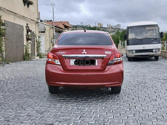 Mitsubishi Mirage-2