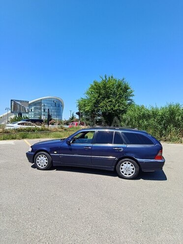 Mercedes C 240-4