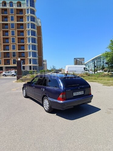 Mercedes C 240-7