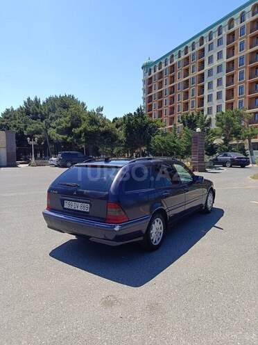 Mercedes C 240-8