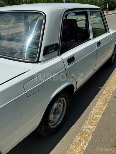 LADA (VAZ) 2107-4