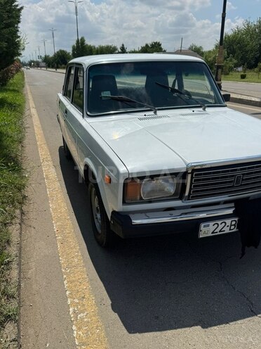 LADA (VAZ) 2107-2