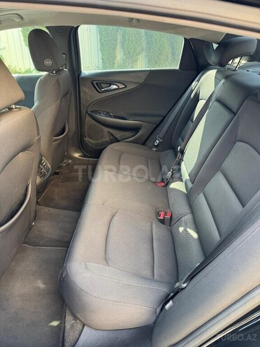 Chevrolet Malibu-8