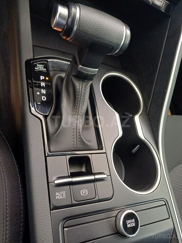Kia K5-13