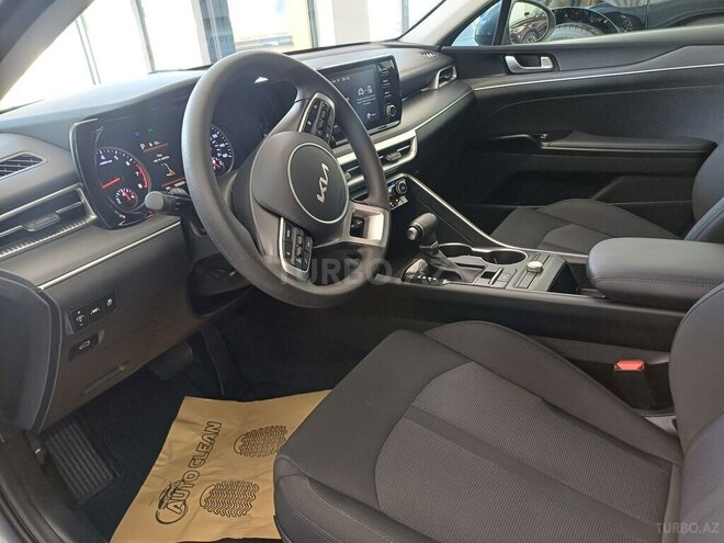 Kia K5-14