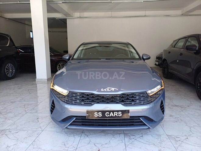 Kia K5-1