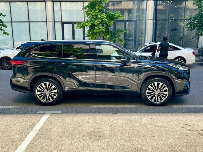 Toyota Highlander-6