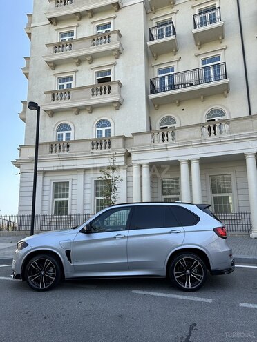 BMW X5-8