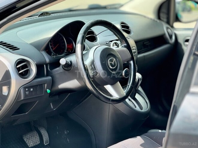 Mazda 2-10