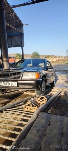 Mercedes 190-6