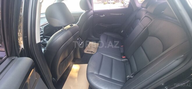 Kia K7-11