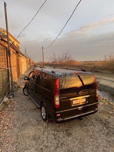 Mercedes Vito 115 CDI-3