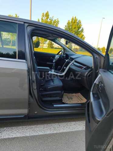 Ford Edge-16