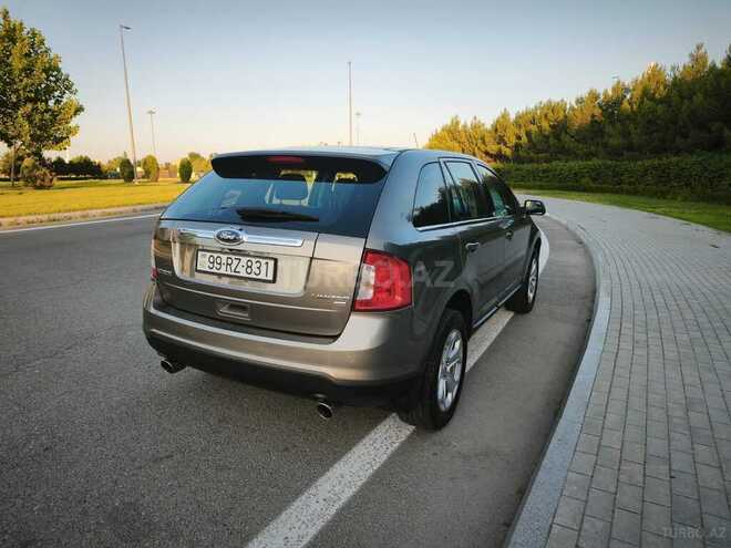 Ford Edge-6