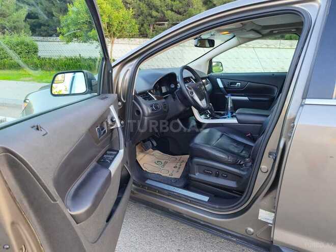 Ford Edge-14