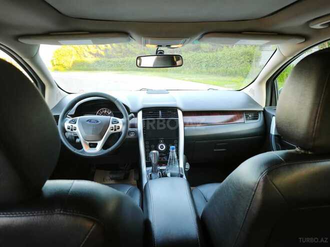 Ford Edge-13