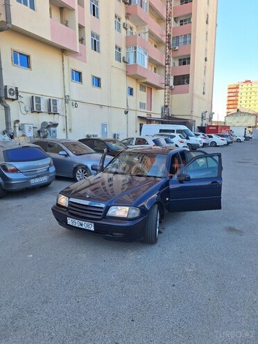 Mercedes C 200-7