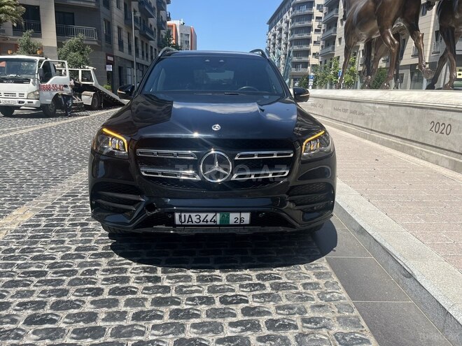 Mercedes GLS 450 4MATIC-1