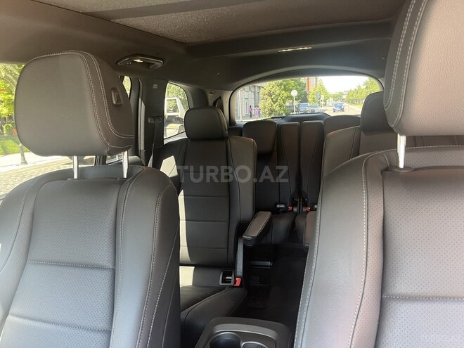 Mercedes GLS 450 4MATIC-6
