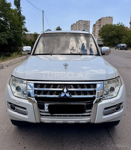 Mitsubishi Pajero-1