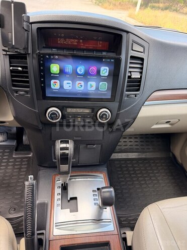Mitsubishi Pajero-20