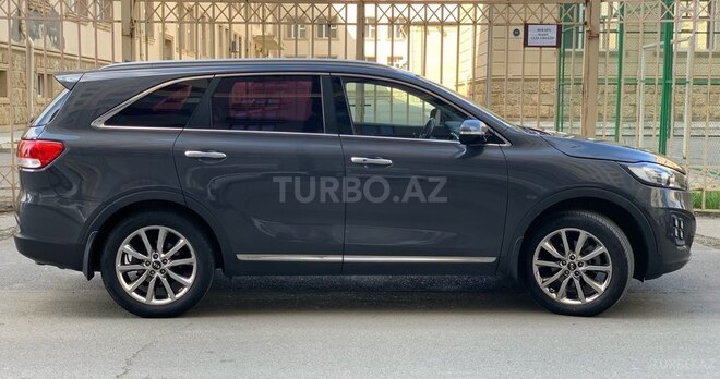 Kia Sorento-2