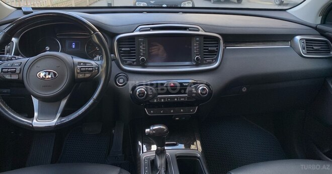 Kia Sorento-14
