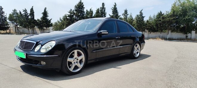Mercedes E 320 4MATIC-2