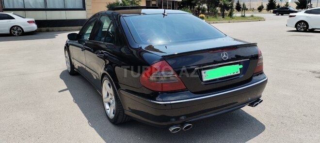 Mercedes E 320 4MATIC-4
