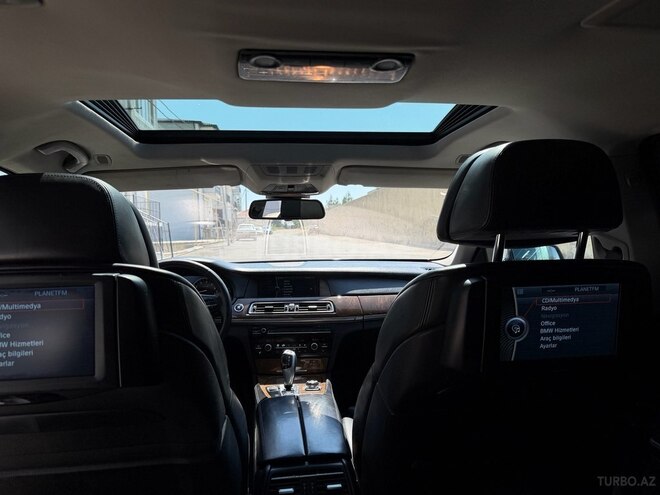 BMW 750-10