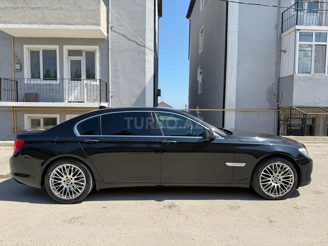 BMW 750-6