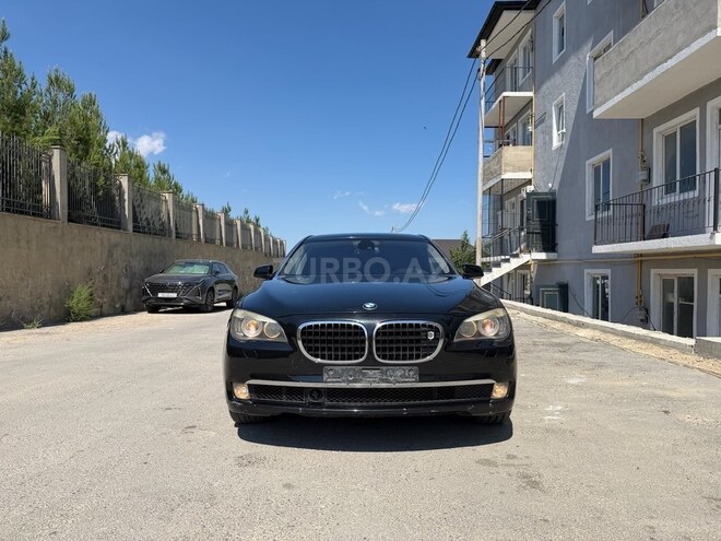 BMW 750-2