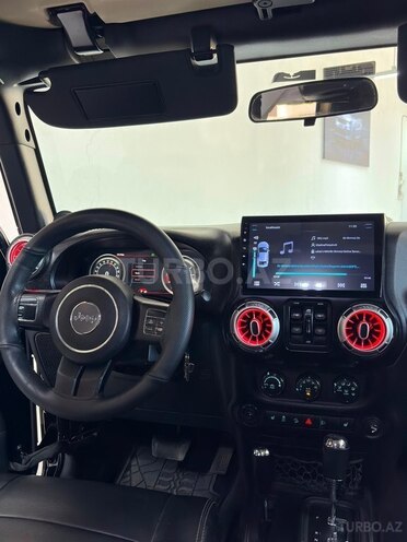 Jeep Wrangler-14