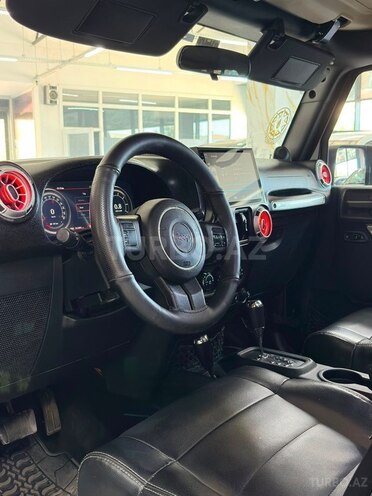 Jeep Wrangler-15