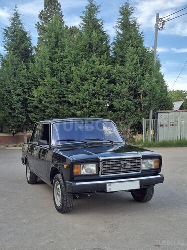 LADA (VAZ) 2107-1