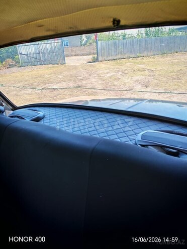 LADA (VAZ) 2106-7
