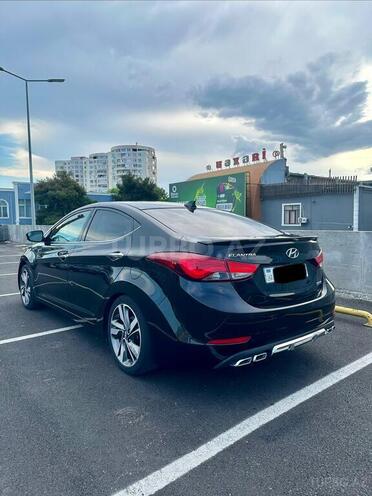 Hyundai Elantra-5