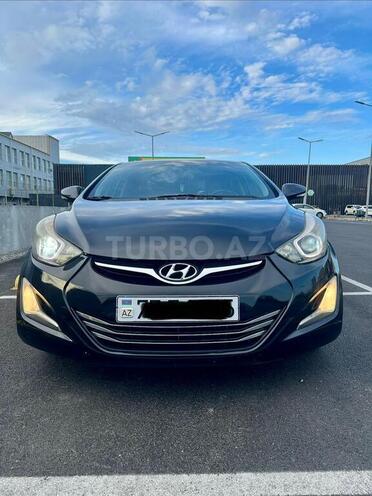 Hyundai Elantra-16