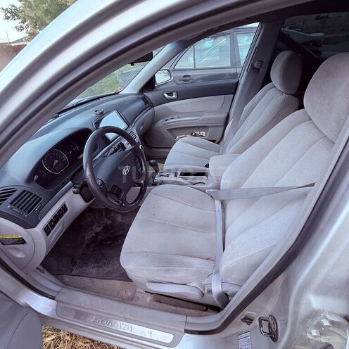 Hyundai Sonata-6