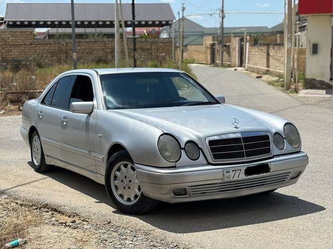 Mercedes E 200-9