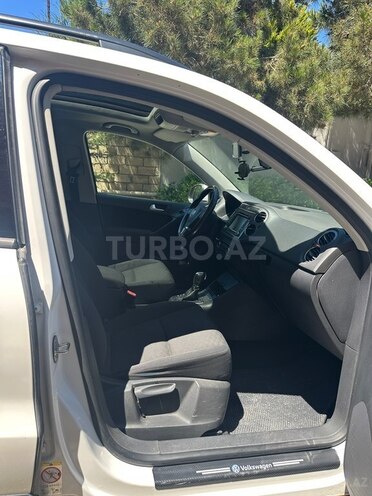 Volkswagen Tiguan-11