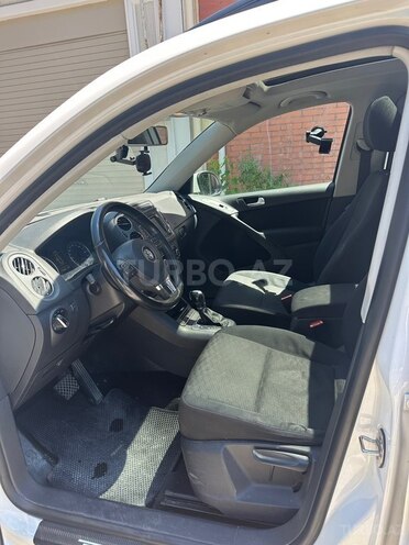 Volkswagen Tiguan-10