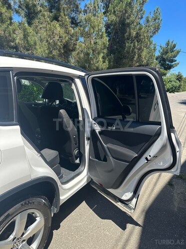 Volkswagen Tiguan-12