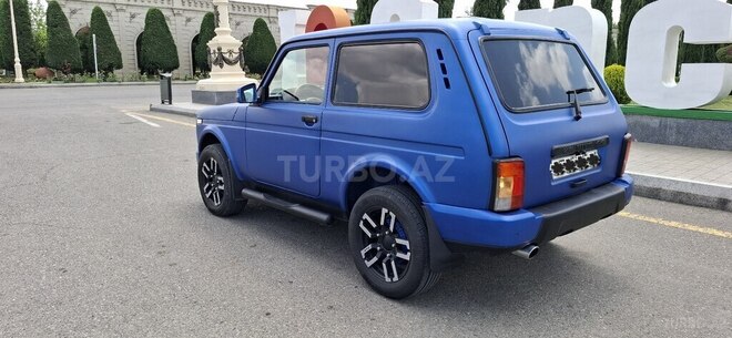 LADA (VAZ) Niva-16