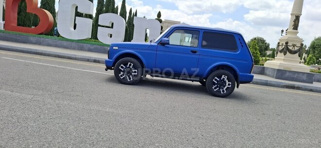 LADA (VAZ) Niva-17