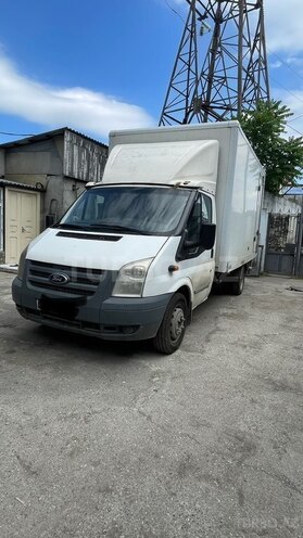 Ford Transit-1