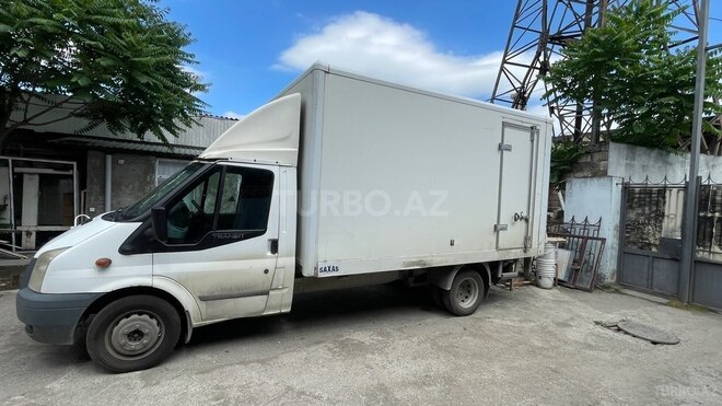 Ford Transit-2