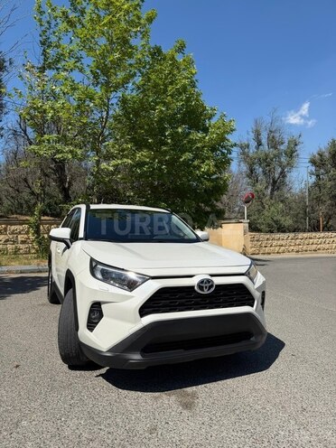 Toyota RAV4-1
