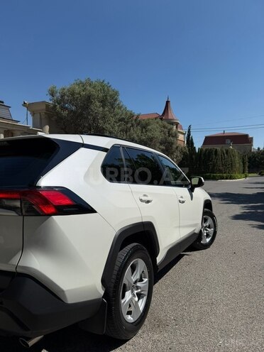 Toyota RAV4-5