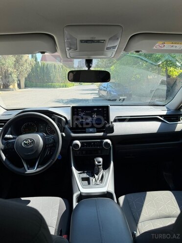 Toyota RAV4-7